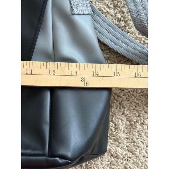 Baggallini Color Blocking Geometric Flap Crossbody Venice Collection Black Gray - Picture 13 of 14